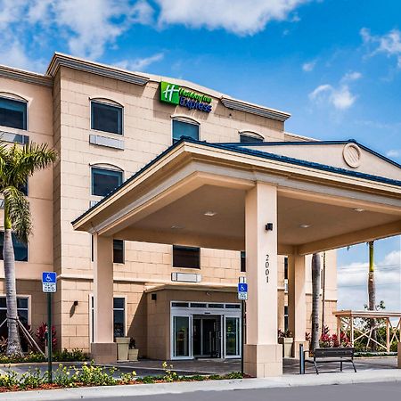 Holiday Inn Express & Suites Boynton Beach East, An Ihg Hotel Exterior photo